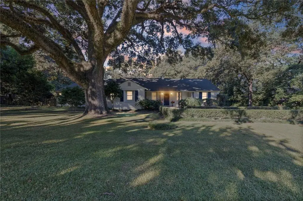 276 Dogwood Drive, Mobile, AL 36609 - Image #1