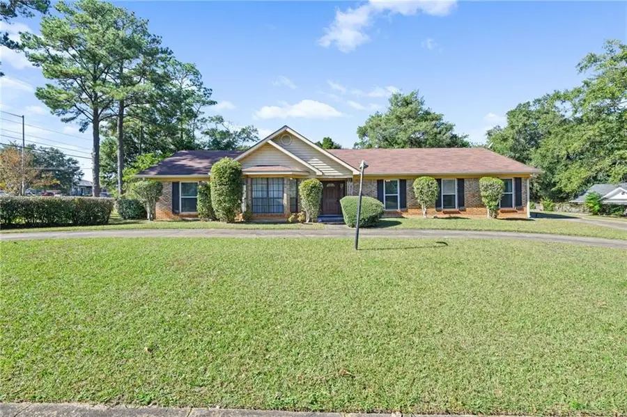 624 Highland Woods Drive E, Mobile, AL 36608 - Image #2