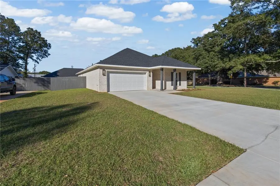 4052 Hillcrest Lane W, Mobile, AL 36693 - #2