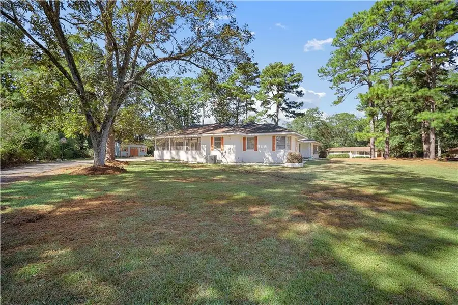 503 Sutherland Drive, Chickasaw, AL 36611 - Image #2