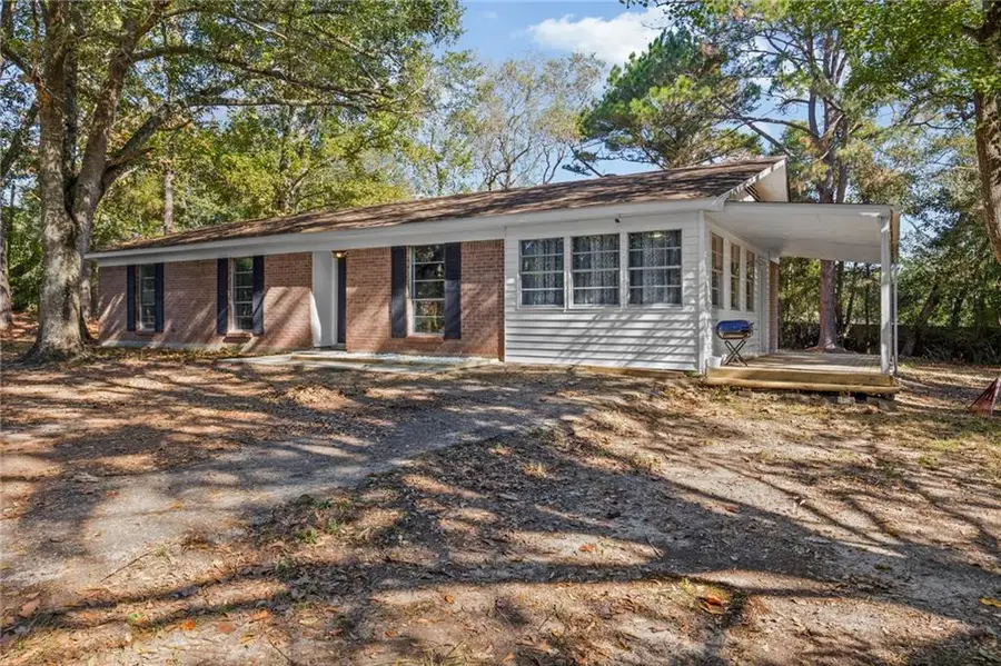 4651 Emerald Drive W, Mobile, AL 36619 - Image #2