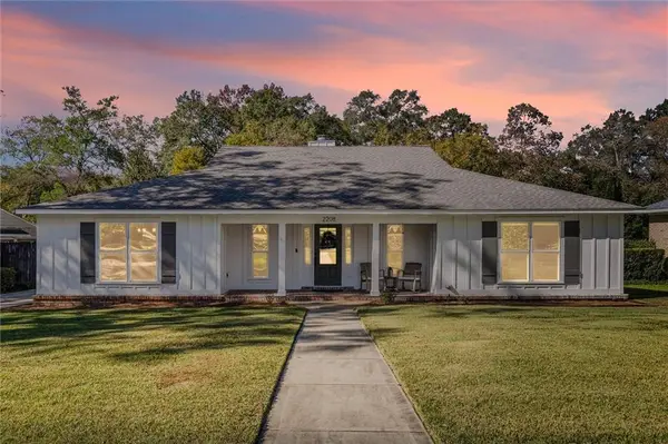 2208 Pine Needle Drive E, Mobile, AL 36609