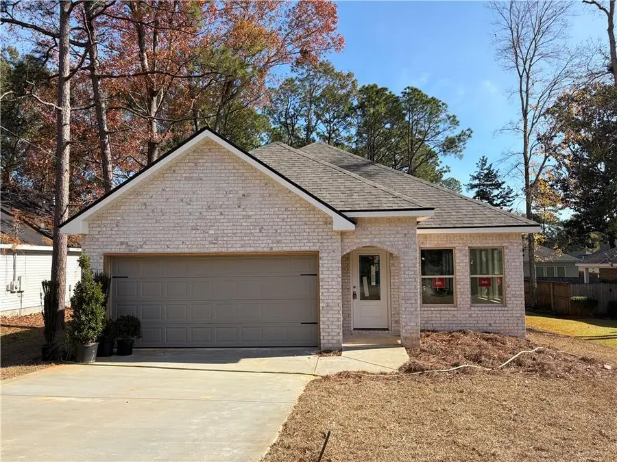 1011 Wildwood Avenue, Mobile, AL 36609 - Image #2