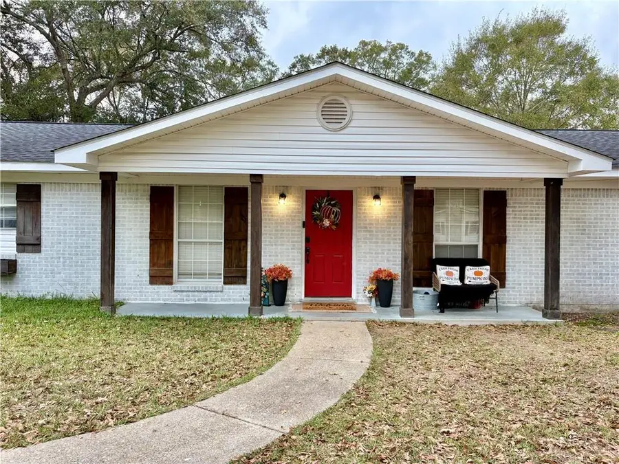 131 Ideal Drive, Saraland, AL 36571 - Image #2