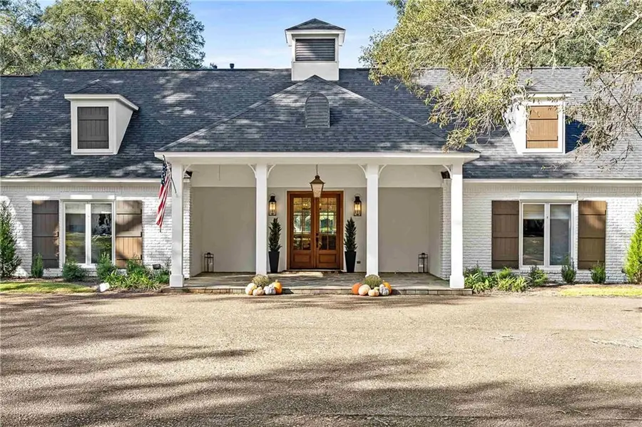 18247 Woodland Drive, Fairhope, AL 36532 - Image #2