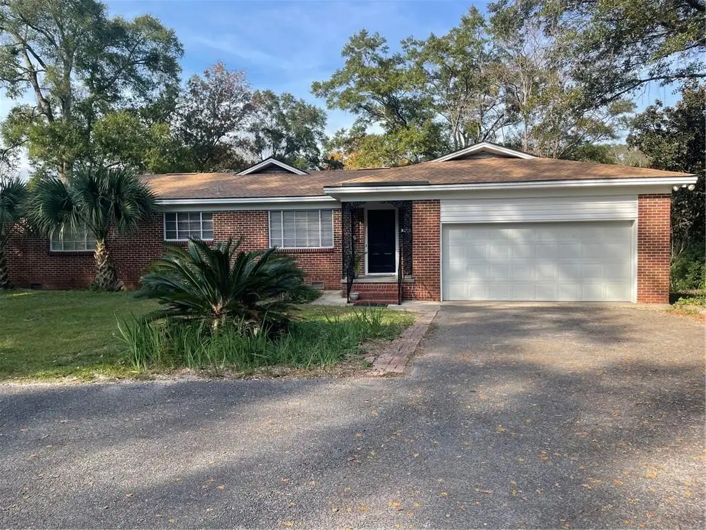 2950 Riverside Drive, Mobile, AL 36605 - Image #1