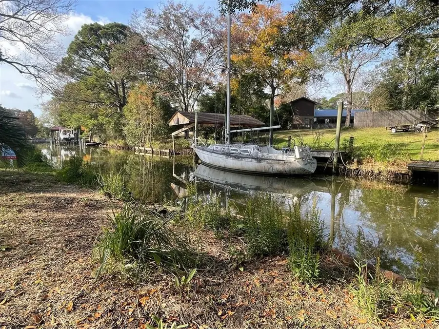 2950 Riverside Drive, Mobile, AL 36605 - Image #2