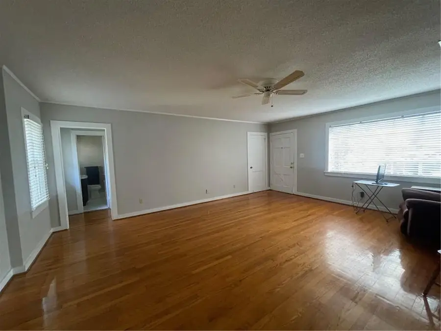 2950 Riverside Drive, Mobile, AL 36605 - Image #3