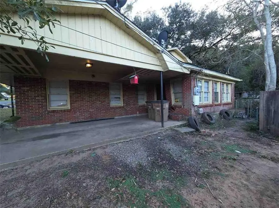 402 La Rose Drive, Mobile, AL 36609 - Image #2
