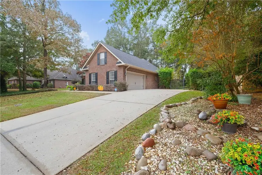 10173 Hunters Trace, Mobile, AL 36608 - Image #2