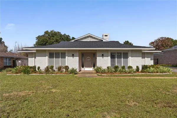 6608 Chimney Top Drive N, Mobile, AL 36695