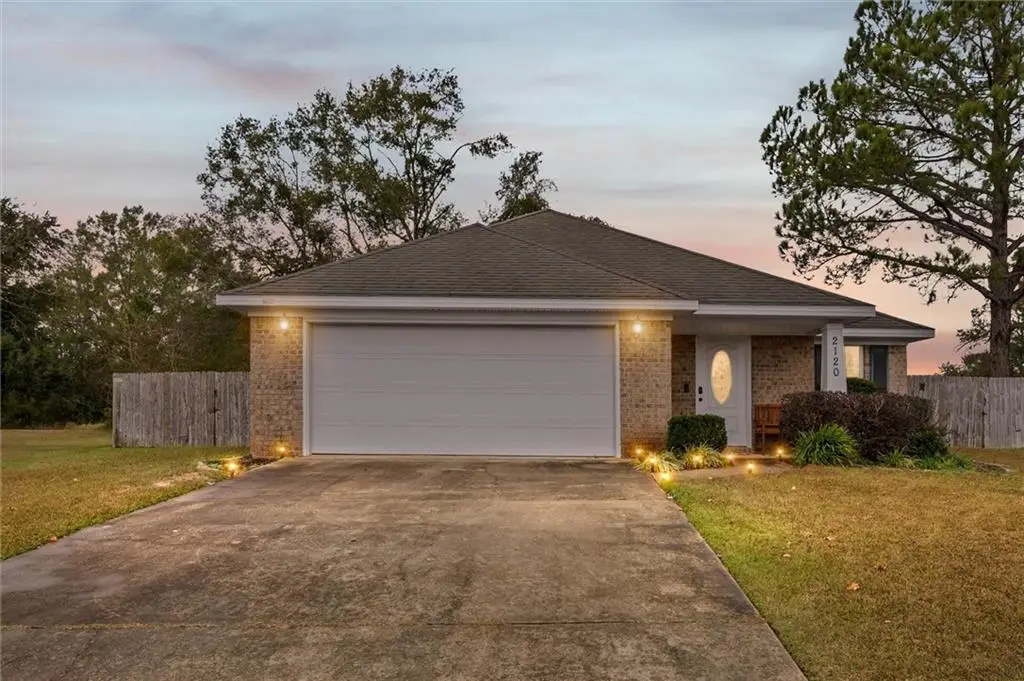 2120 Lumpkin Grove Lane, Mobile, AL 36608 - Image #1