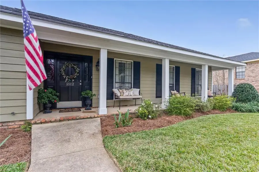 2112 Pine Needle Drive E, Mobile, AL 36609 - Image #2
