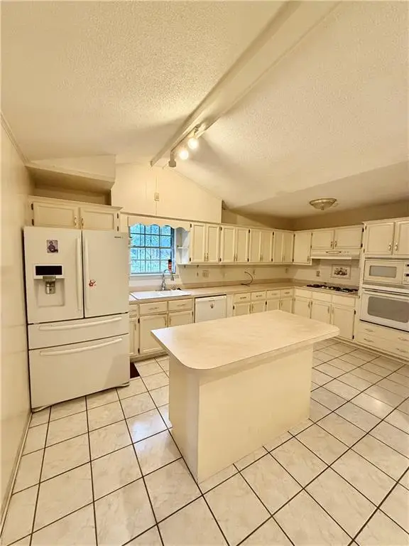 562 Sweeneys Lane, Mobile, AL 36617 - Image #3