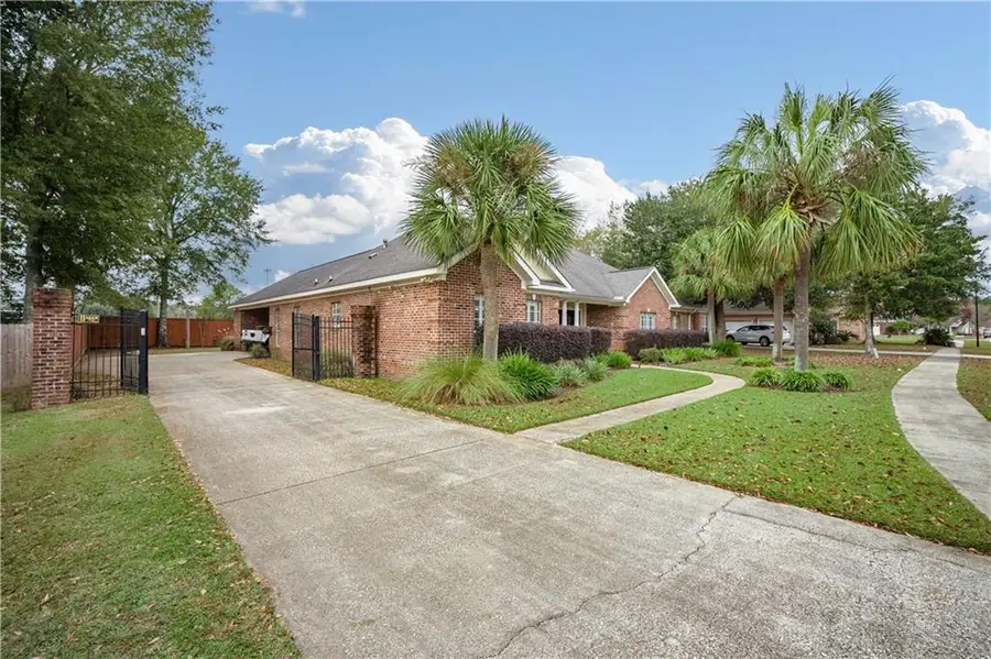 5476 Henning Drive W, Mobile, AL 36619 - Image #2