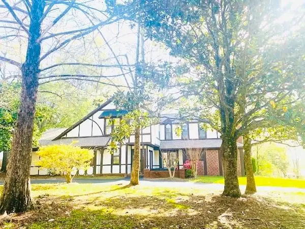 1361 Dellwyn Court, Mobile, AL 36695