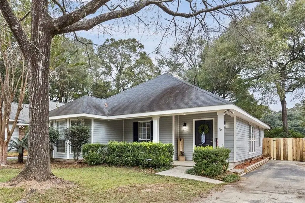 1103 Wesley Avenue, Mobile, AL 36609 - Image #1