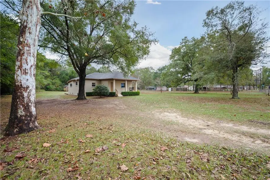 7026 Woods Drive N, Semmes, AL 36575 - Image #2