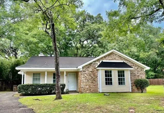 1701 Aspen Wood Court, Mobile, AL 36609 - Image #1
