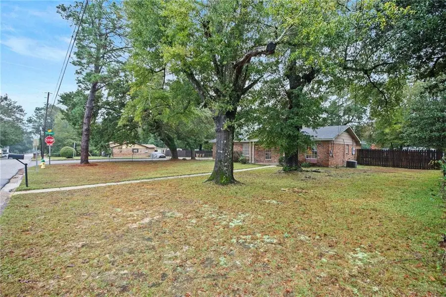 1701 Phillips Lane, Mobile, AL 36618 - Image #3