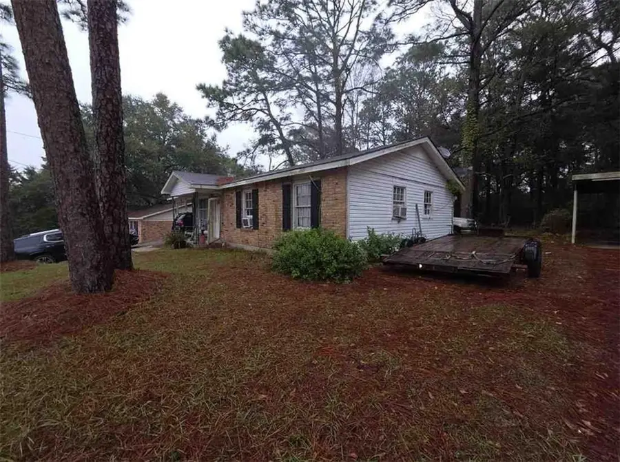 616 Masterson Avenue, Chickasaw, AL 36611 - Image #2