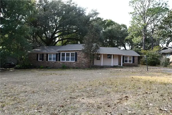 1174 Mountain Drive, Mobile, AL 36693