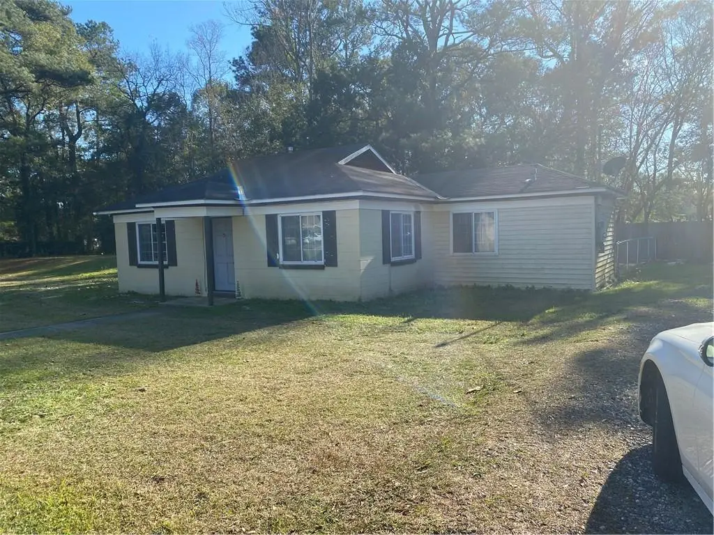 565 Wilson Boulevard, Axis, AL 36505 - Image #1