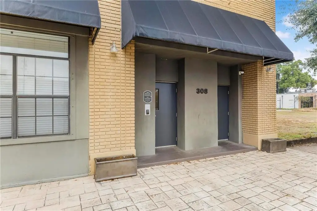 308 St Louis Street #112, Mobile, AL 36602 - Image #1