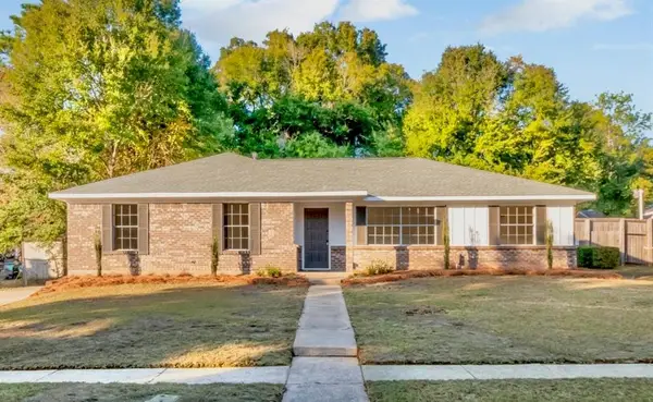 6504 Gaslight Lane S, Mobile, AL 36695