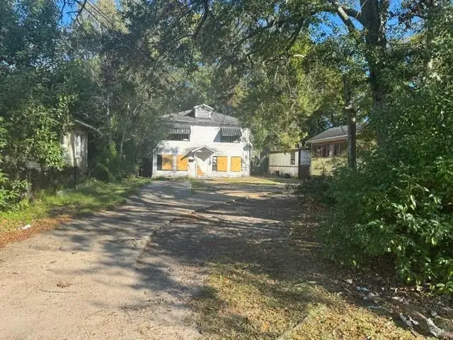 377 Tuttle Avenue, Mobile, AL 36604 - Image #1