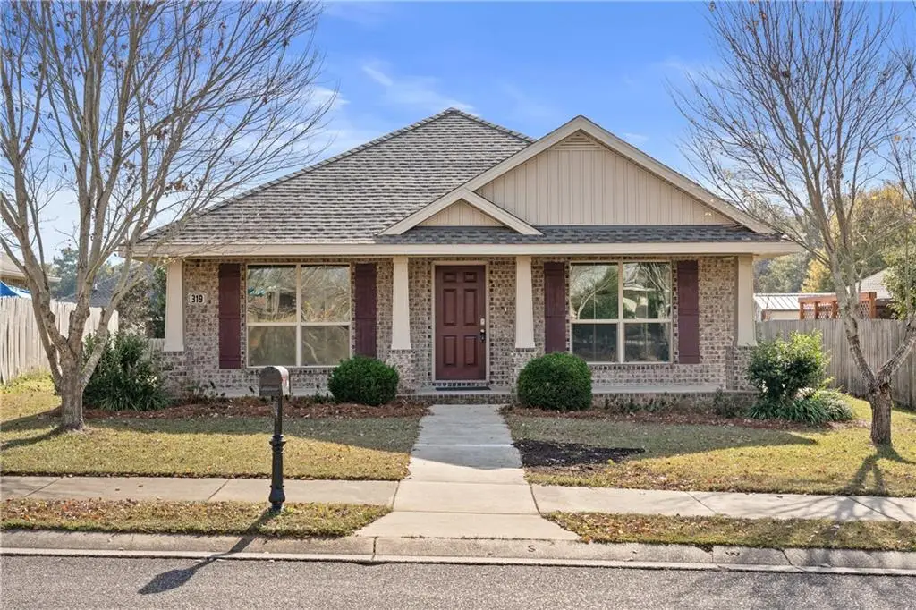 319 Bloomsbury Avenue, Fairhope, AL 36532 - Image #1