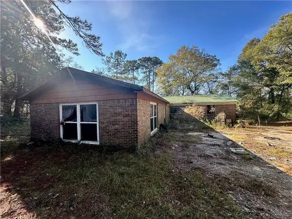5104 University Boulevard, Eight Mile, AL 36613