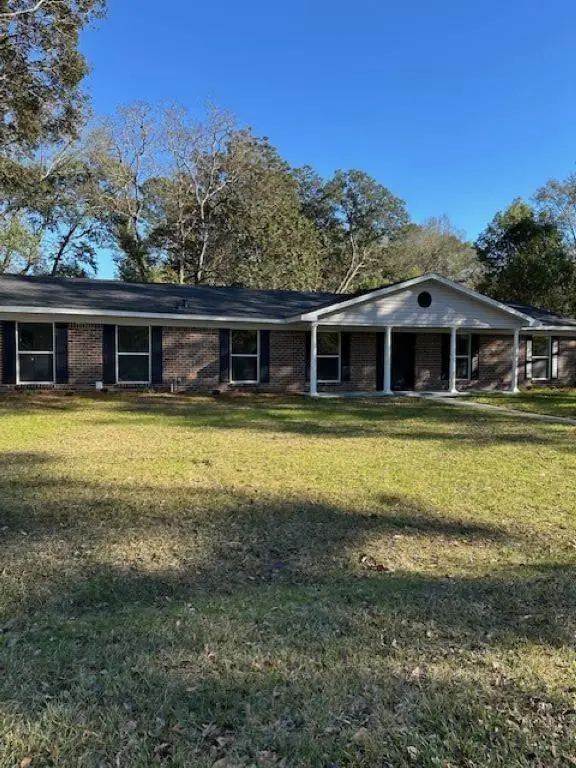 5412 E Scanlan Way E, Satsuma, AL 36572