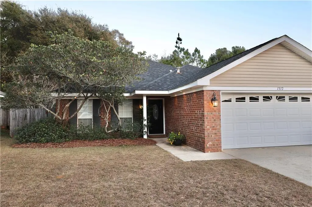 1312 Forest Cove Drive, Mobile, AL 36618 - Image #1