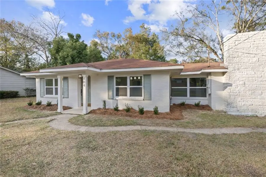 404 Myrtlewood Avenue, Chickasaw, AL 36611 - Image #3