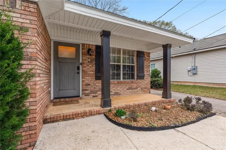 1008 Wildwood Avenue, Mobile, AL 36609 - Image #2