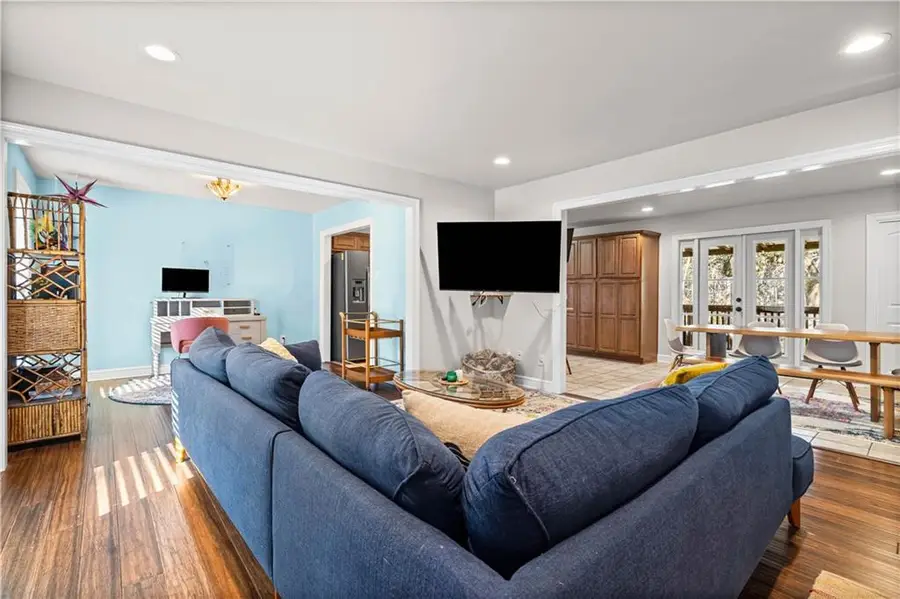 5404 Larchmont Drive, Mobile, AL 36693 - Image #2