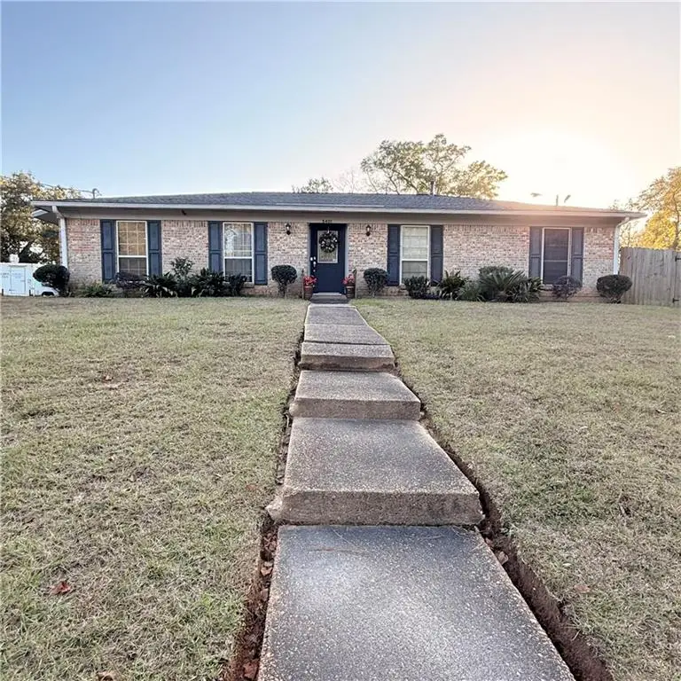 5401 Raines Drive, Mobile, AL 36609 - Image #1