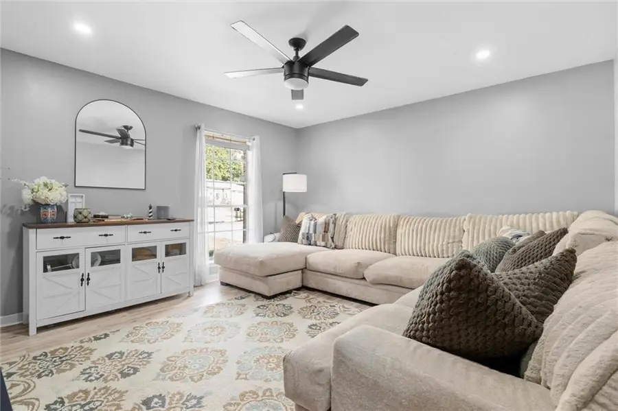 3805 Hilton Drive, Mobile, AL 36693 - Image #3