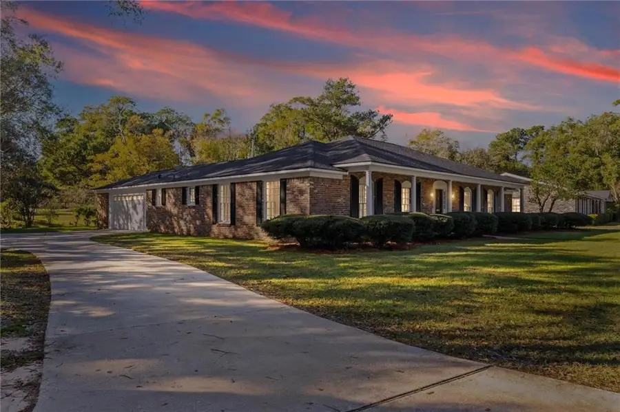 301 Indian Creek Drive, Mobile, AL 36607 - Image #2