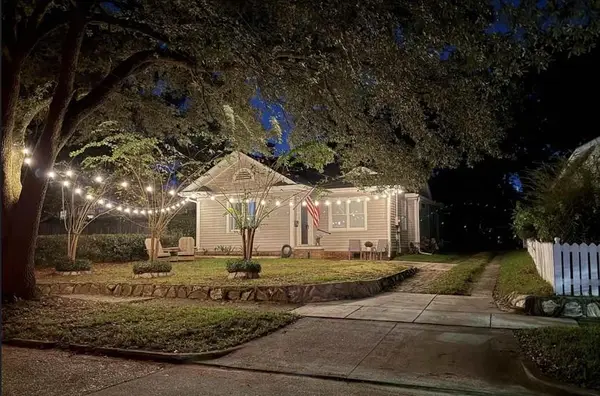 60 Bienville Avenue, Mobile, AL 36606