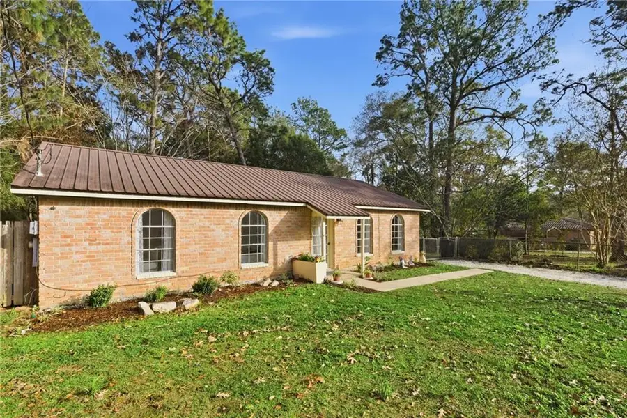 4657 Clarendon Drive, Mobile, AL 36619 - Image #2