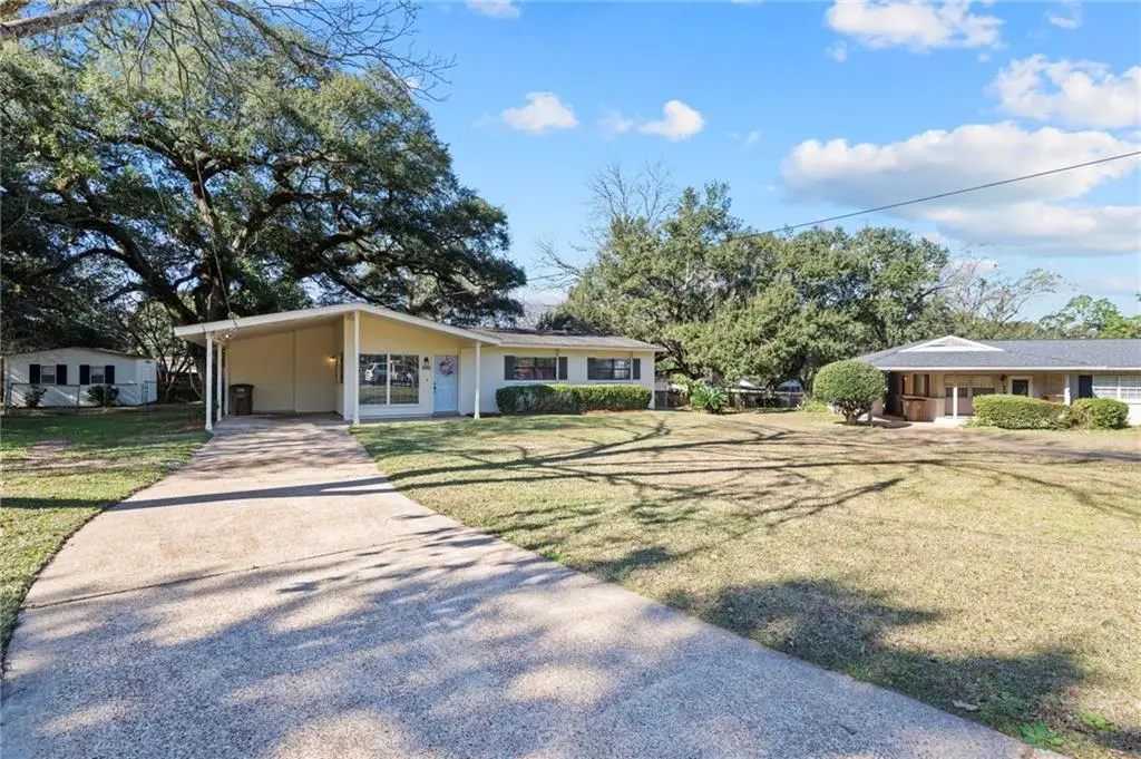 552 Tamworth Court, Mobile, AL 36609 - Image #1