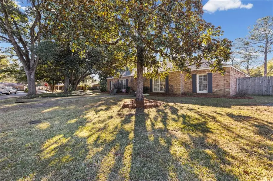 3807 Ashley Drive S, Mobile, AL 36608 - Image #2