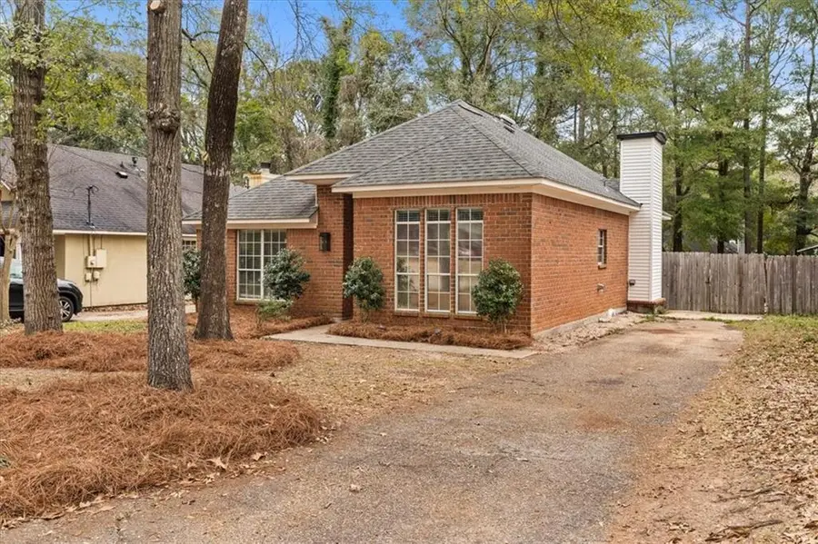 1055 Louise Avenue, Mobile, AL 36609 - Image #3