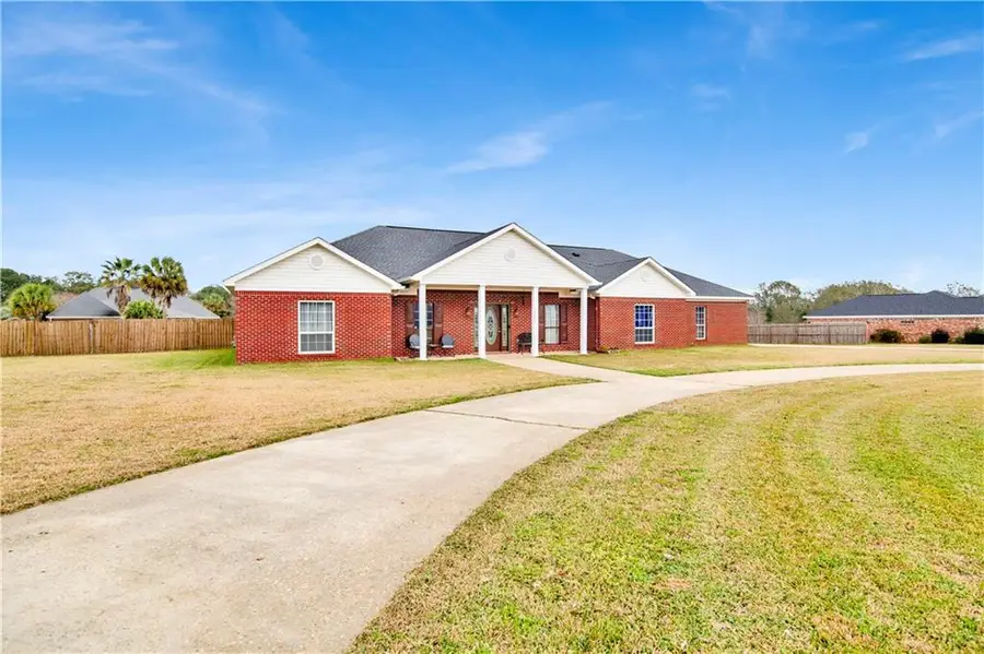 8380 South Wind Drive S, Irvington, AL 36544 - #3