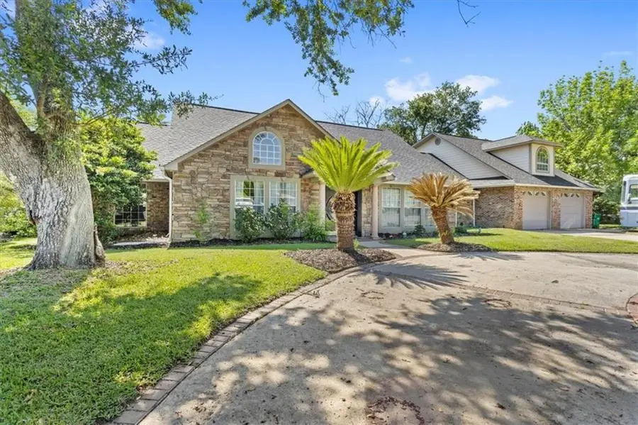 6313 Hermosa Drive, Ocean Springs, MS 39564 - #2