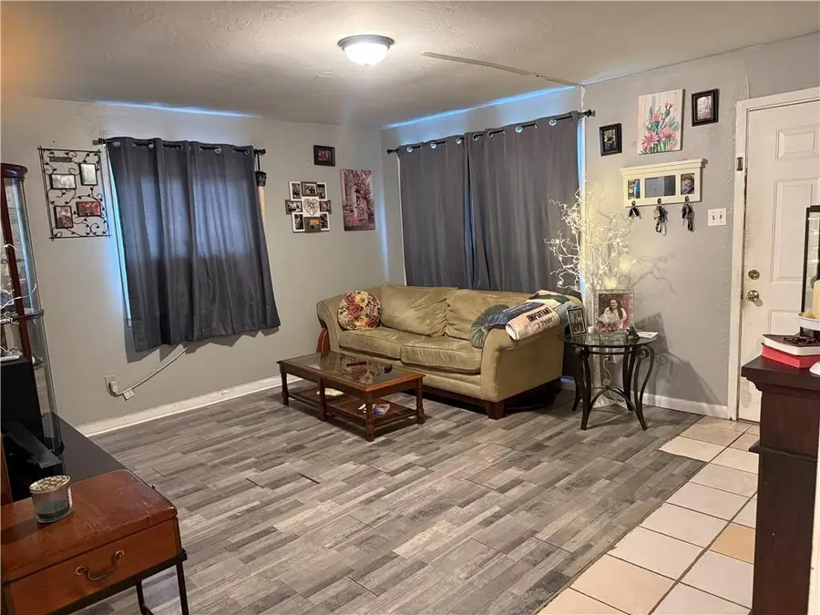 304 Lee Street W, Chickasaw, AL 36611 - Image #3