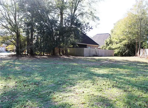 892 Grant Park Drive, Mobile, AL 36606