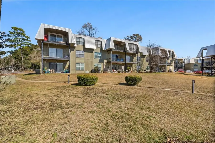 209 Riverbend Drive #209, Mobile, AL 36605 - #2